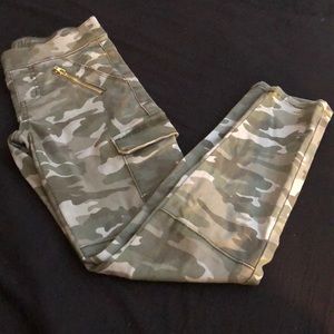 Cameo pants go with everything